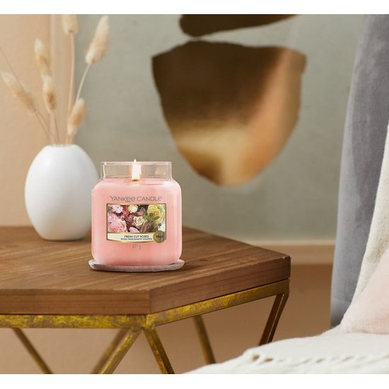 Yankee Candle Medium Jar Geurkaars – Fresh Cut Roses